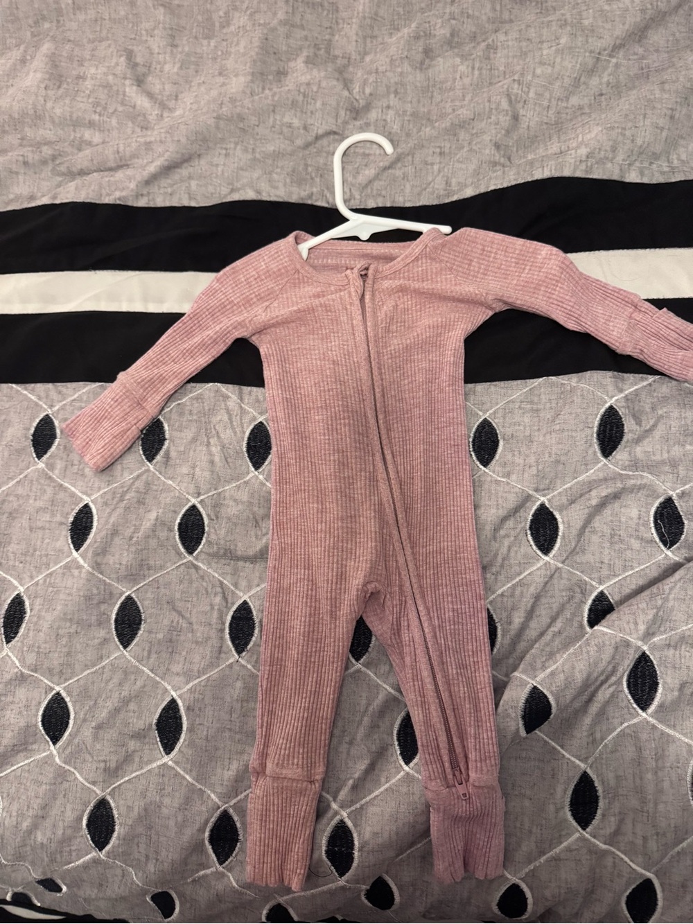 Little Sleepies Ribbed Mauve Zippy